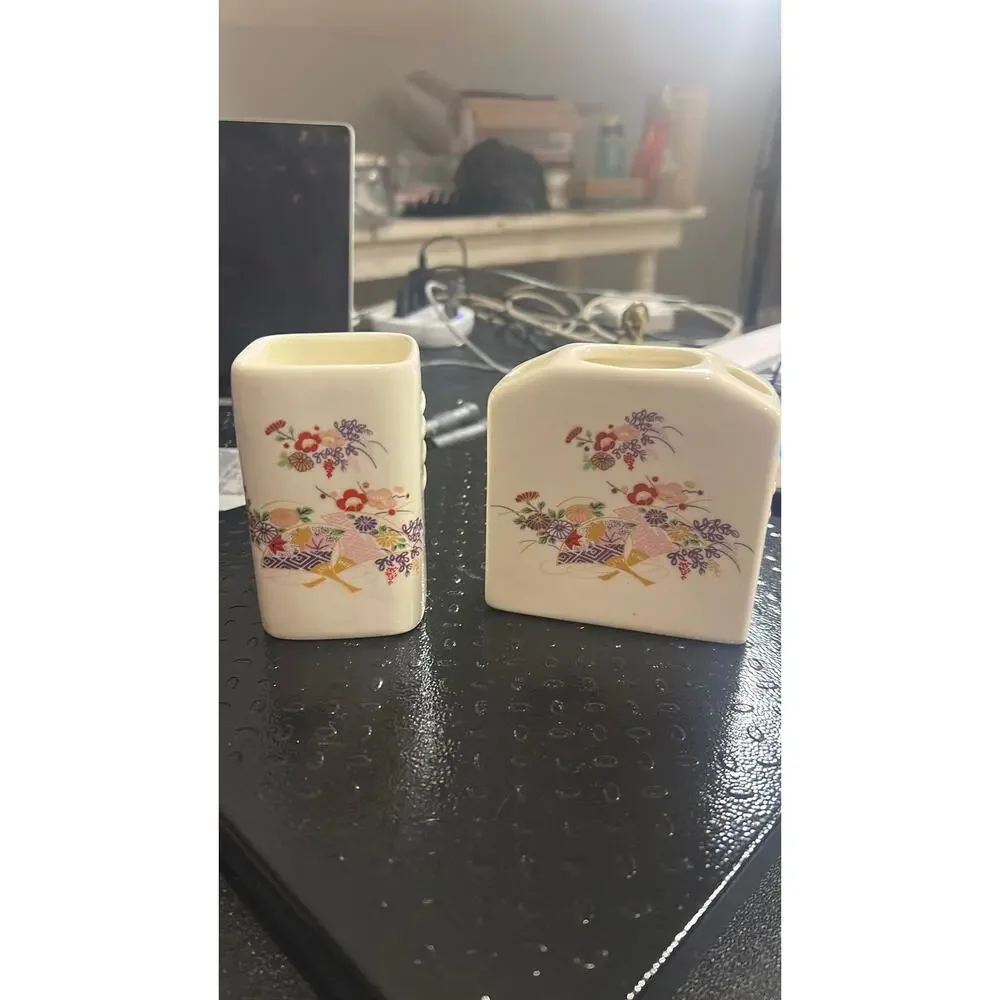 vintage ceramic bath set with  a colorful floral and fan motif - Miyako style